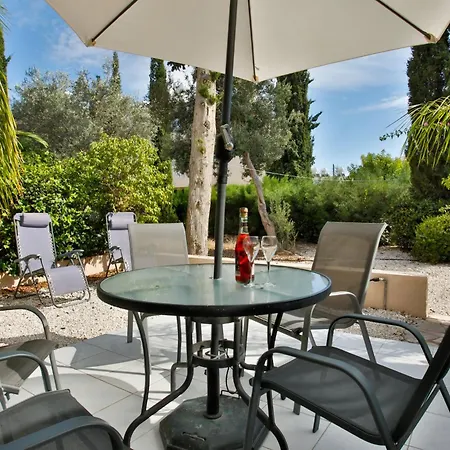 Casa Del Sol Townhouse In Iris Village Holiday home