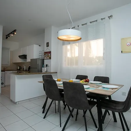 Holiday home Casa Del Sol Townhouse In Iris Village