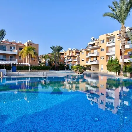 Casa Del Sol Townhouse In Iris Village Holiday home Paphos