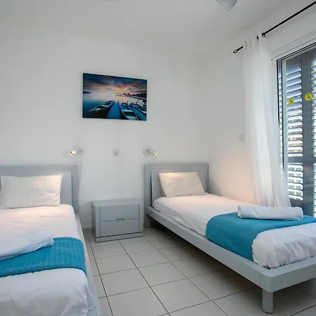 Casa Del Sol Townhouse In Iris Village Pafos
