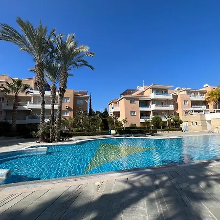 Casa Del Sol Townhouse In Iris Village Holiday home Paphos